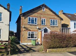 Front of house- click for photo gallery